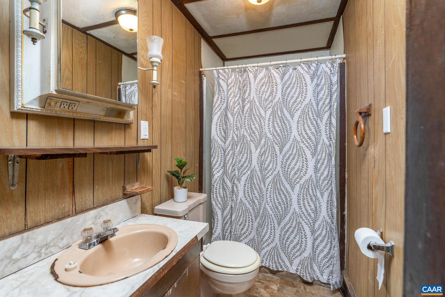 2851 COLD SPRINGS RD, GREENVILLE, Virginia 24440, 5 Bedrooms Bedrooms, ,3 BathroomsBathrooms,Residential,For sale,2851 COLD SPRINGS RD,664268 MLS # 664268