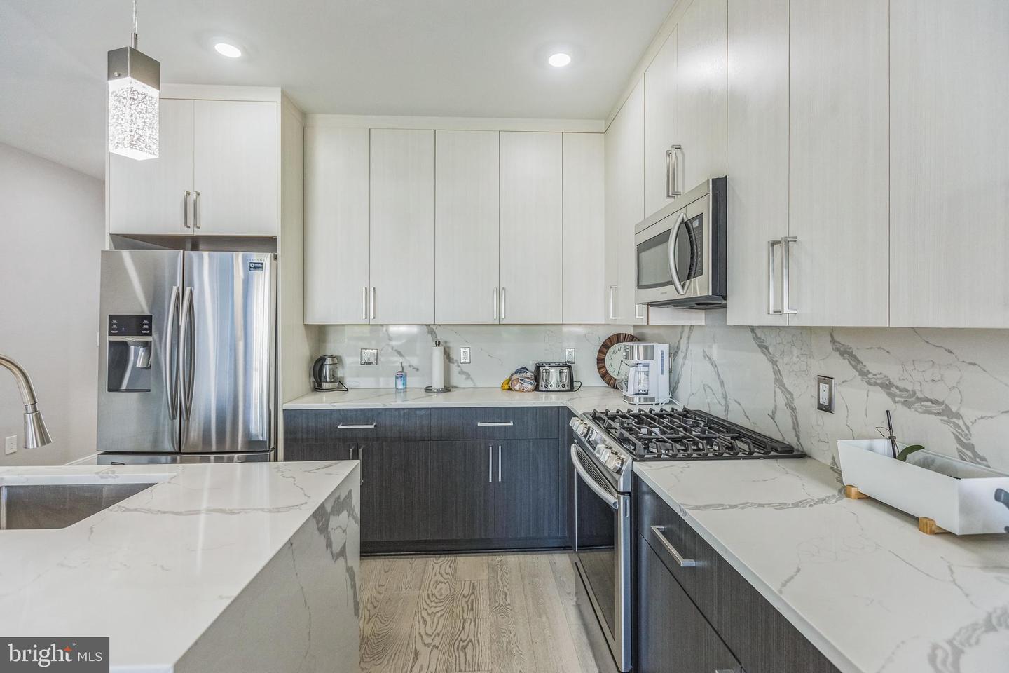 2812 GEORGIA AVE NW #6, WASHINGTON, District Of Columbia 20001, 2 Bedrooms Bedrooms, ,2 BathroomsBathrooms,Residential,For sale,2812 GEORGIA AVE NW #6,DCDC2199676 MLS # DCDC2199676