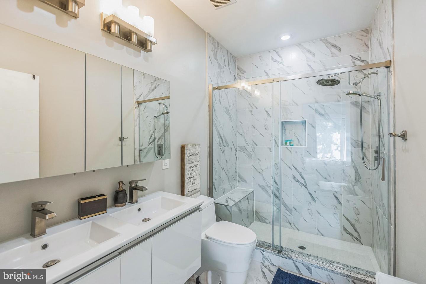 2812 GEORGIA AVE NW #6, WASHINGTON, District Of Columbia 20001, 2 Bedrooms Bedrooms, ,2 BathroomsBathrooms,Residential,For sale,2812 GEORGIA AVE NW #6,DCDC2199676 MLS # DCDC2199676