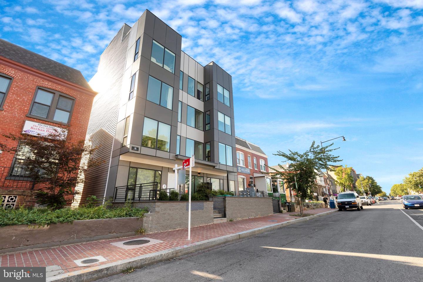 2812 GEORGIA AVE NW #6, WASHINGTON, District Of Columbia 20001, 2 Bedrooms Bedrooms, ,2 BathroomsBathrooms,Residential,For sale,2812 GEORGIA AVE NW #6,DCDC2199676 MLS # DCDC2199676