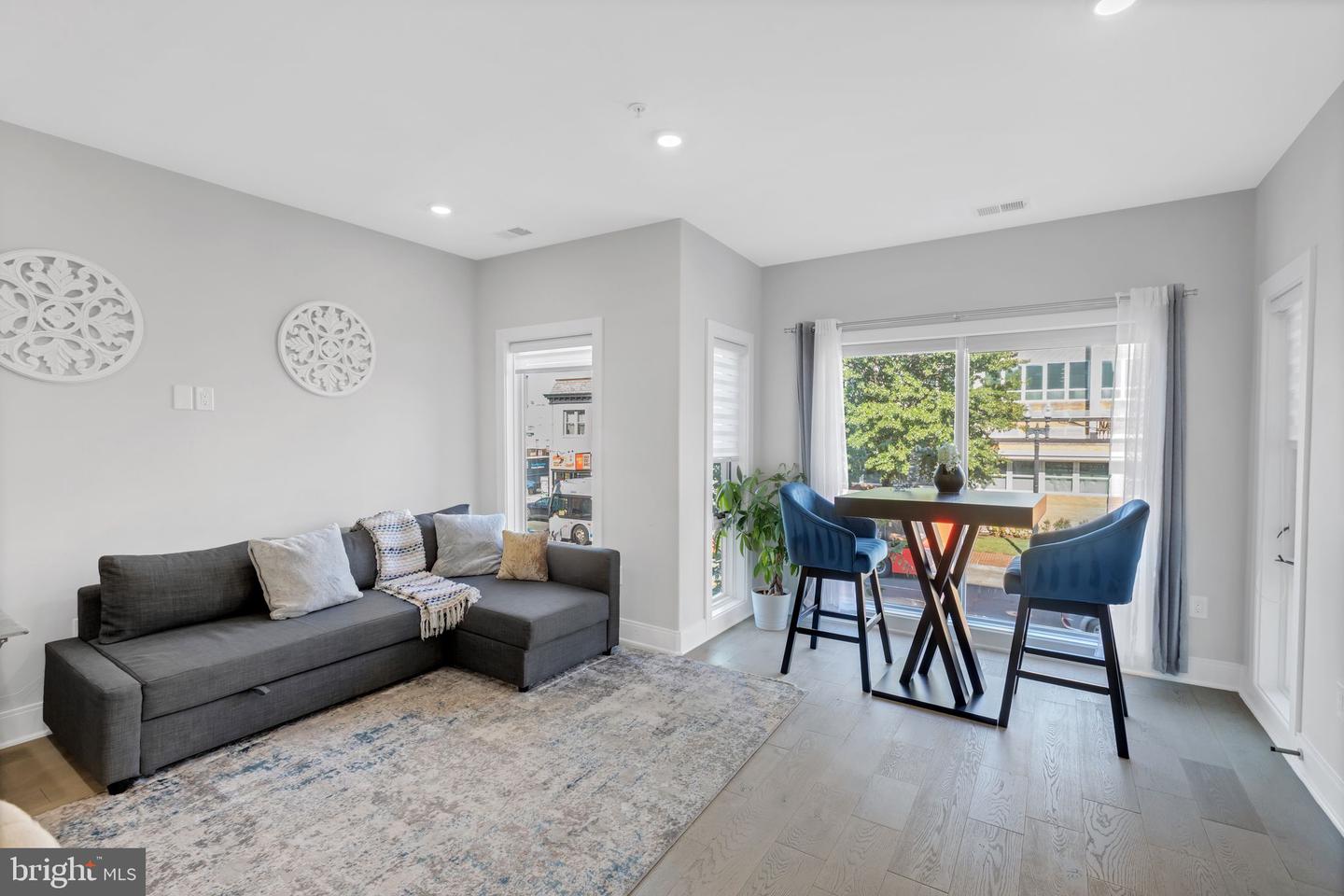 2812 GEORGIA AVE NW #6, WASHINGTON, District Of Columbia 20001, 2 Bedrooms Bedrooms, ,2 BathroomsBathrooms,Residential,For sale,2812 GEORGIA AVE NW #6,DCDC2199676 MLS # DCDC2199676
