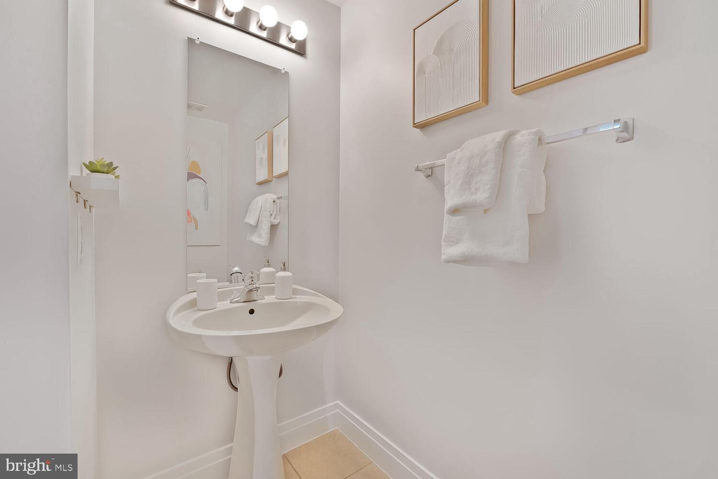 2020 12TH ST NW #217, WASHINGTON, District Of Columbia 20009, 1 Bedroom Bedrooms, ,1 BathroomBathrooms,Residential,For sale,2020 12TH ST NW #217,DCDC2199680 MLS # DCDC2199680