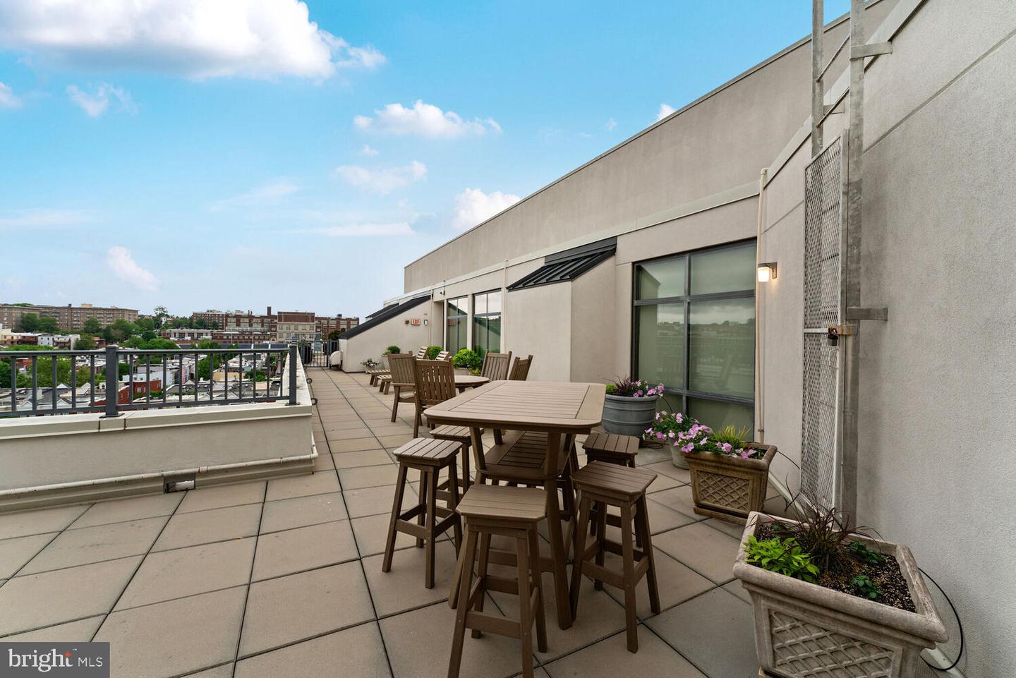 2020 12TH ST NW #217, WASHINGTON, District Of Columbia 20009, 1 Bedroom Bedrooms, ,1 BathroomBathrooms,Residential,For sale,2020 12TH ST NW #217,DCDC2199680 MLS # DCDC2199680