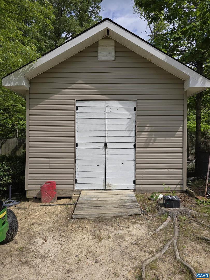 1060 EAST RIVER RD, DIXIE, Virginia 23055, 4 Bedrooms Bedrooms, ,3 BathroomsBathrooms,Residential,For sale,1060 EAST RIVER RD,664254 MLS # 664254