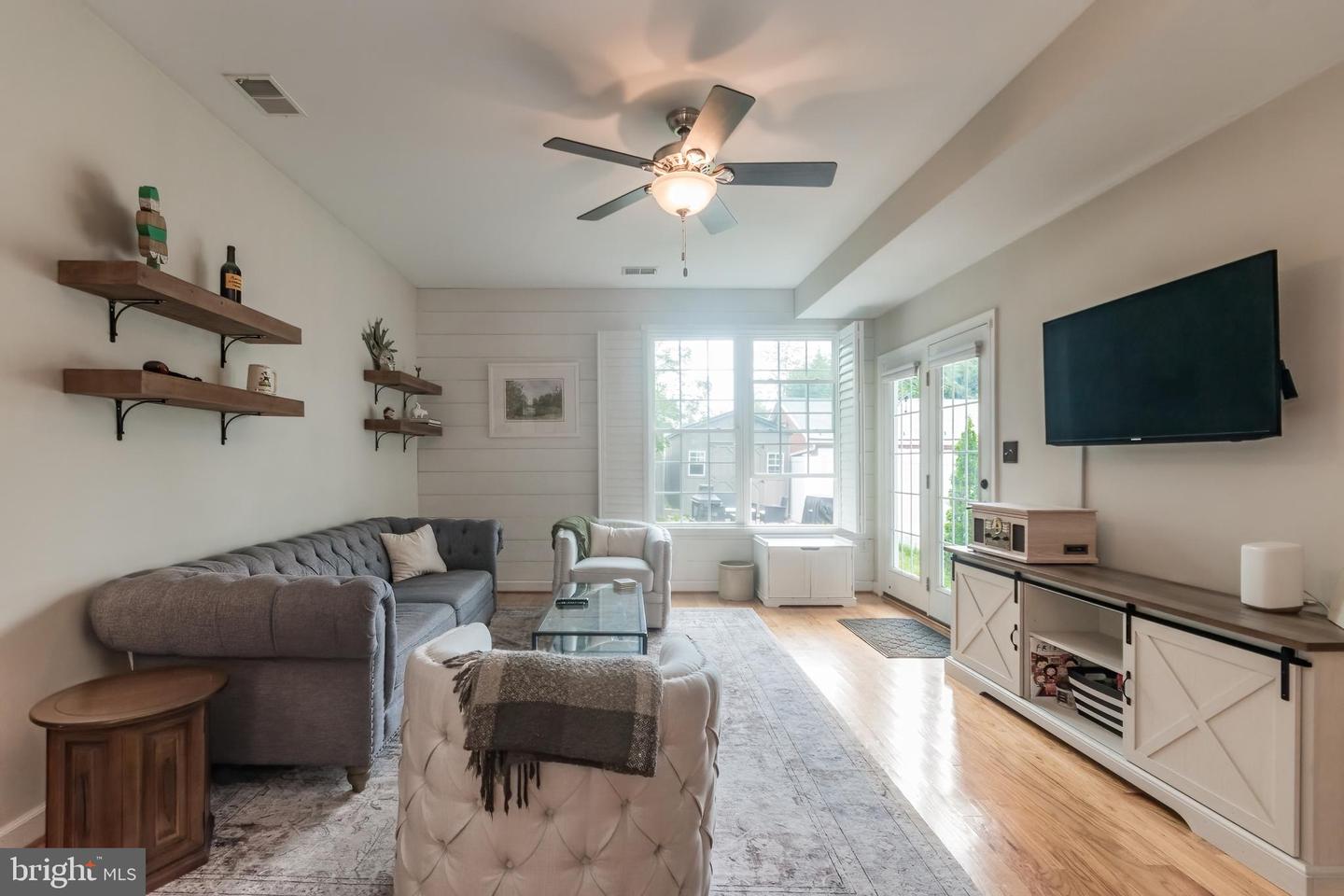 315 E PICCADILLY ST, WINCHESTER, Virginia 22601, 3 Bedrooms Bedrooms, ,2 BathroomsBathrooms,Residential,For sale,315 E PICCADILLY ST,VAWI2007648 MLS # VAWI2007648