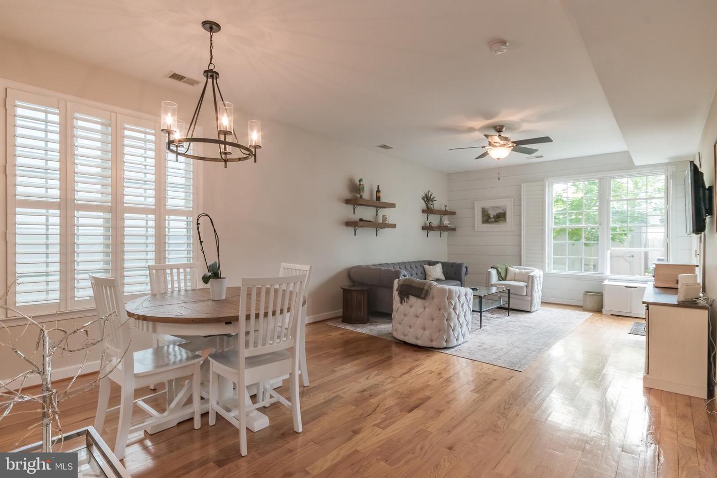 315 E PICCADILLY ST, WINCHESTER, Virginia 22601, 3 Bedrooms Bedrooms, ,2 BathroomsBathrooms,Residential,For sale,315 E PICCADILLY ST,VAWI2007648 MLS # VAWI2007648