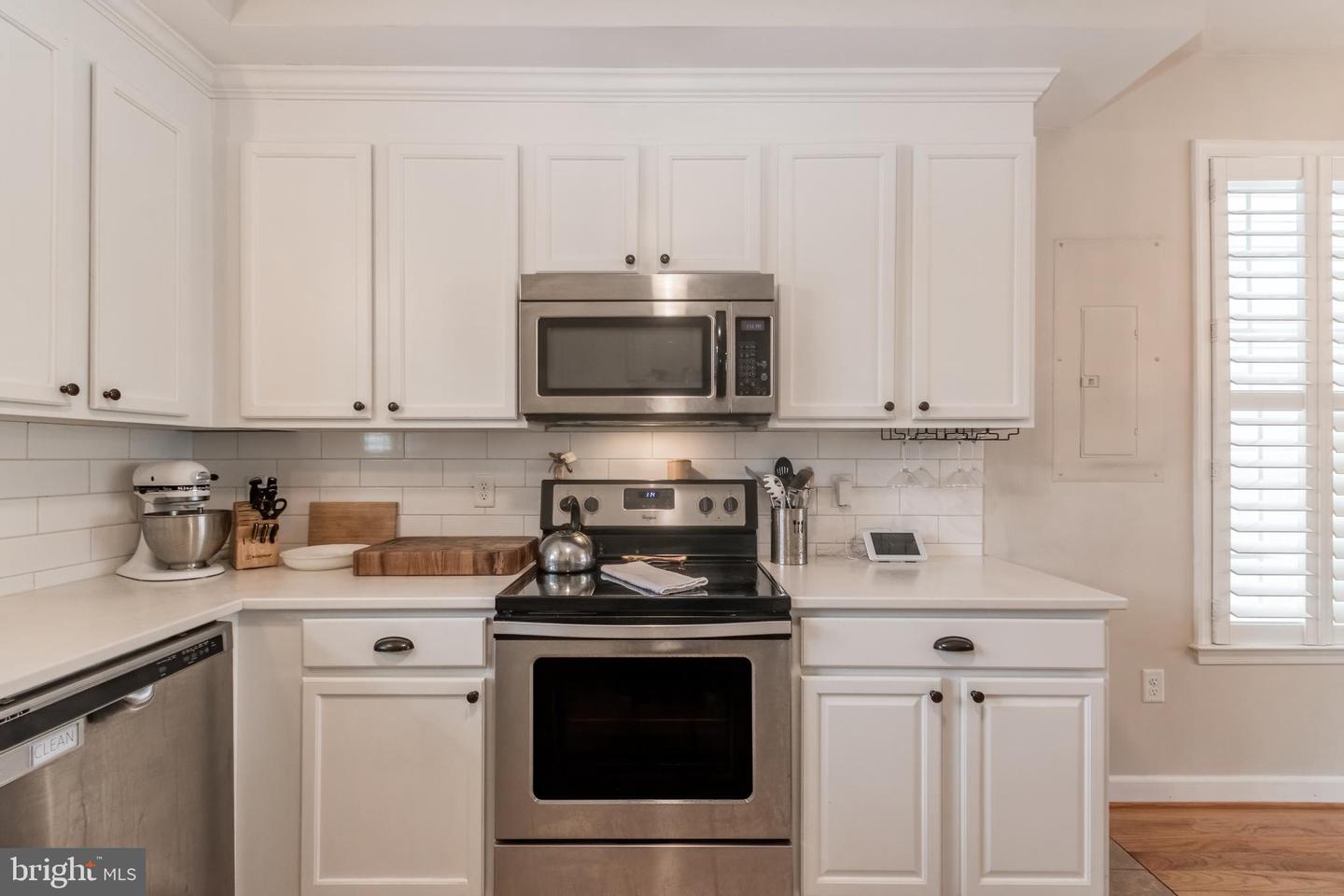 315 E PICCADILLY ST, WINCHESTER, Virginia 22601, 3 Bedrooms Bedrooms, ,2 BathroomsBathrooms,Residential,For sale,315 E PICCADILLY ST,VAWI2007648 MLS # VAWI2007648