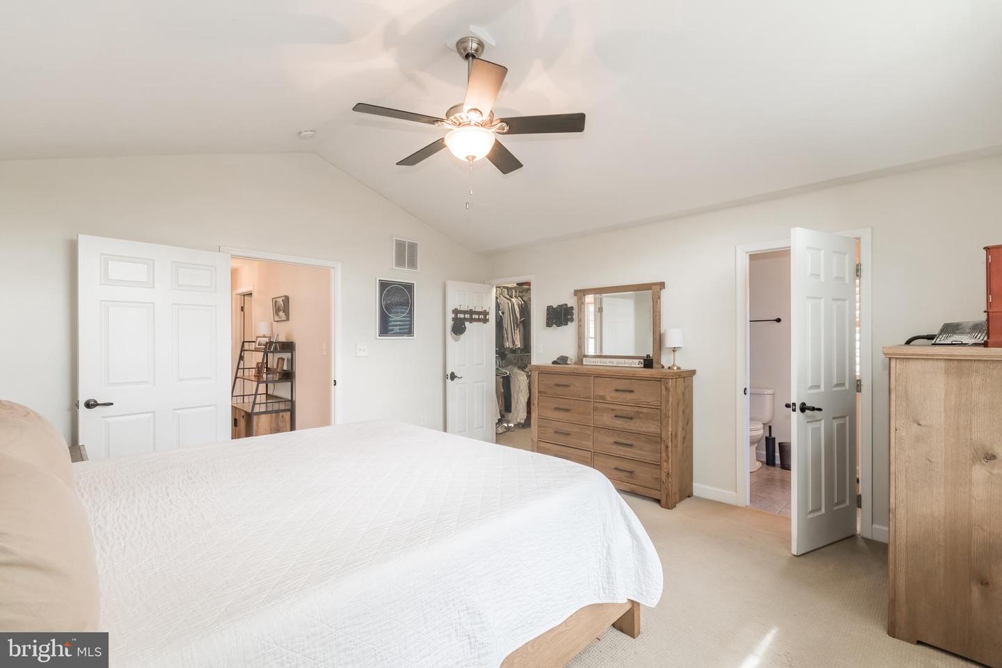 315 E PICCADILLY ST, WINCHESTER, Virginia 22601, 3 Bedrooms Bedrooms, ,2 BathroomsBathrooms,Residential,For sale,315 E PICCADILLY ST,VAWI2007648 MLS # VAWI2007648
