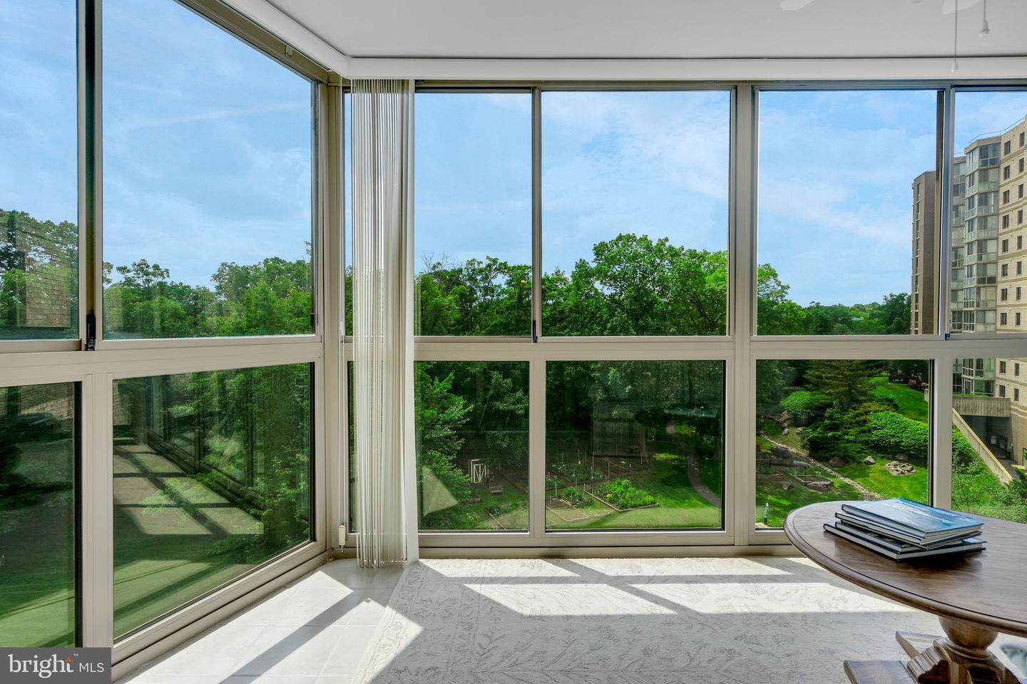 19385 CYPRESS RIDGE TER #621, LEESBURG, Virginia 20176, 2 Bedrooms Bedrooms, ,2 BathroomsBathrooms,Residential,For sale,19385 CYPRESS RIDGE TER #621,VALO2095918 MLS # VALO2095918