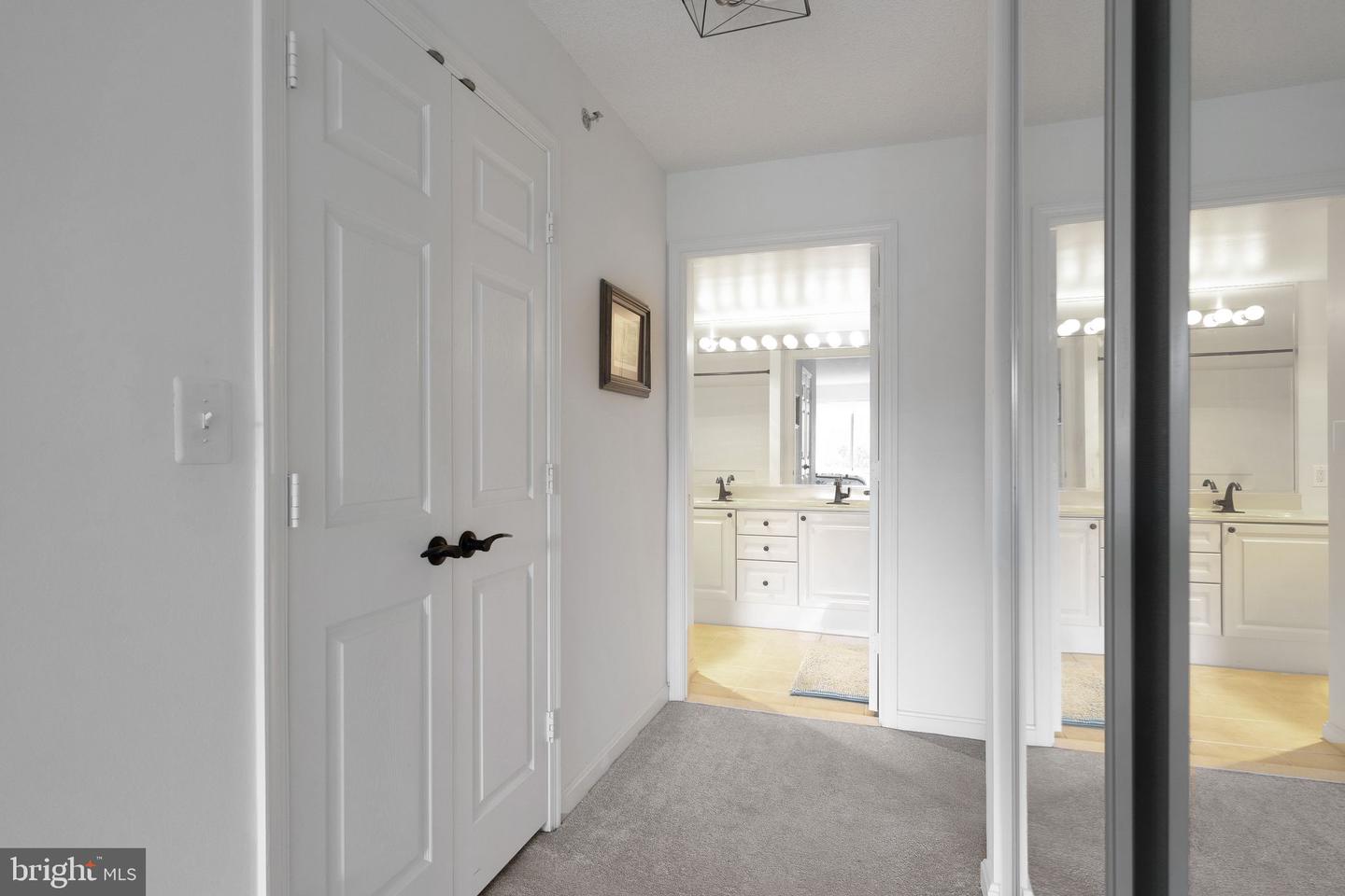 19385 CYPRESS RIDGE TER #621, LEESBURG, Virginia 20176, 2 Bedrooms Bedrooms, ,2 BathroomsBathrooms,Residential,For sale,19385 CYPRESS RIDGE TER #621,VALO2095918 MLS # VALO2095918