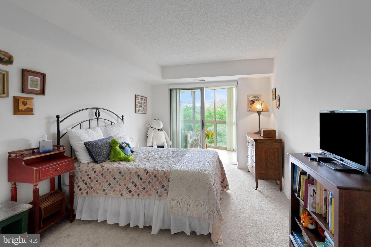19385 CYPRESS RIDGE TER #621, LEESBURG, Virginia 20176, 2 Bedrooms Bedrooms, ,2 BathroomsBathrooms,Residential,For sale,19385 CYPRESS RIDGE TER #621,VALO2095918 MLS # VALO2095918