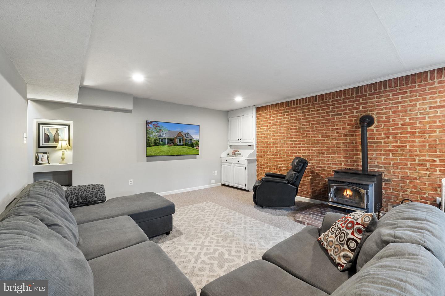 1532 DALTON PL, WINCHESTER, Virginia 22601, 5 Bedrooms Bedrooms, ,3 BathroomsBathrooms,Residential,For sale,1532 DALTON PL,VAWI2007650 MLS # VAWI2007650