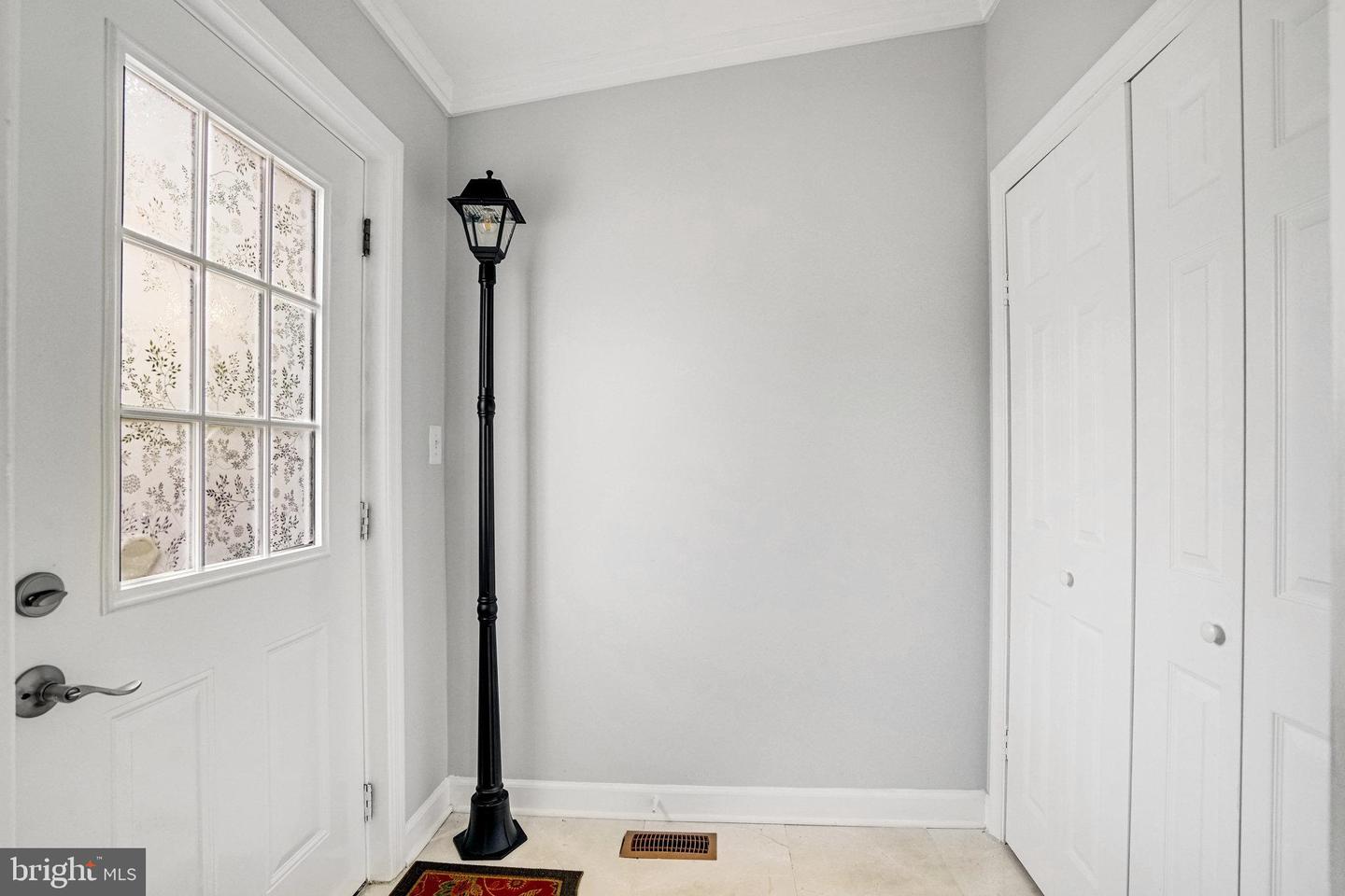 8116 ROLLING RD, SPRINGFIELD, Virginia 22153, 5 Bedrooms Bedrooms, ,3 BathroomsBathrooms,Residential,For sale,8116 ROLLING RD,VAFX2239610 MLS # VAFX2239610