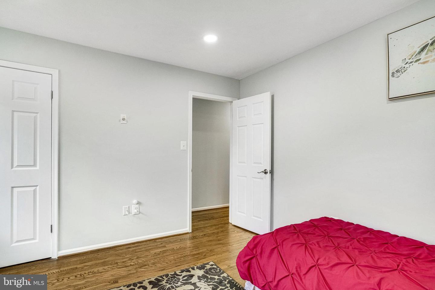 8116 ROLLING RD, SPRINGFIELD, Virginia 22153, 5 Bedrooms Bedrooms, ,3 BathroomsBathrooms,Residential,For sale,8116 ROLLING RD,VAFX2239610 MLS # VAFX2239610
