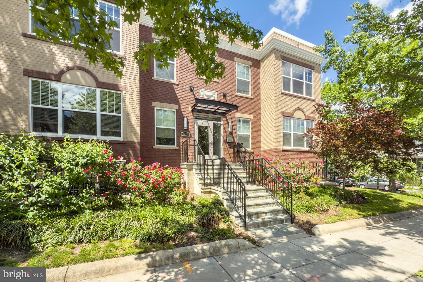 4226 7TH ST NW #101, WASHINGTON, District Of Columbia 20011, 2 Bedrooms Bedrooms, ,1 BathroomBathrooms,Residential,For sale,4226 7TH ST NW #101,DCDC2199762 MLS # DCDC2199762