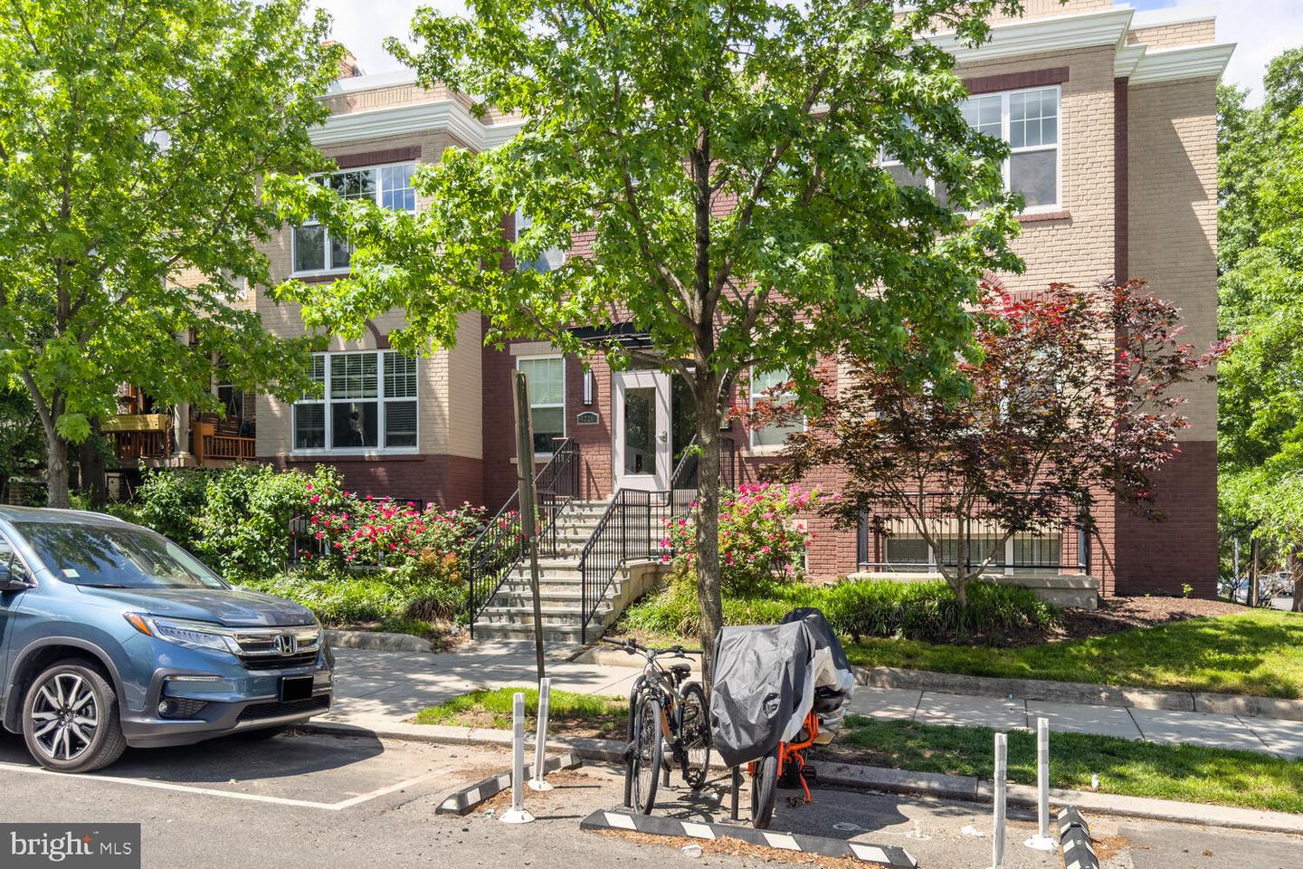 4226 7TH ST NW #101, WASHINGTON, District Of Columbia 20011, 2 Bedrooms Bedrooms, ,1 BathroomBathrooms,Residential,For sale,4226 7TH ST NW #101,DCDC2199762 MLS # DCDC2199762