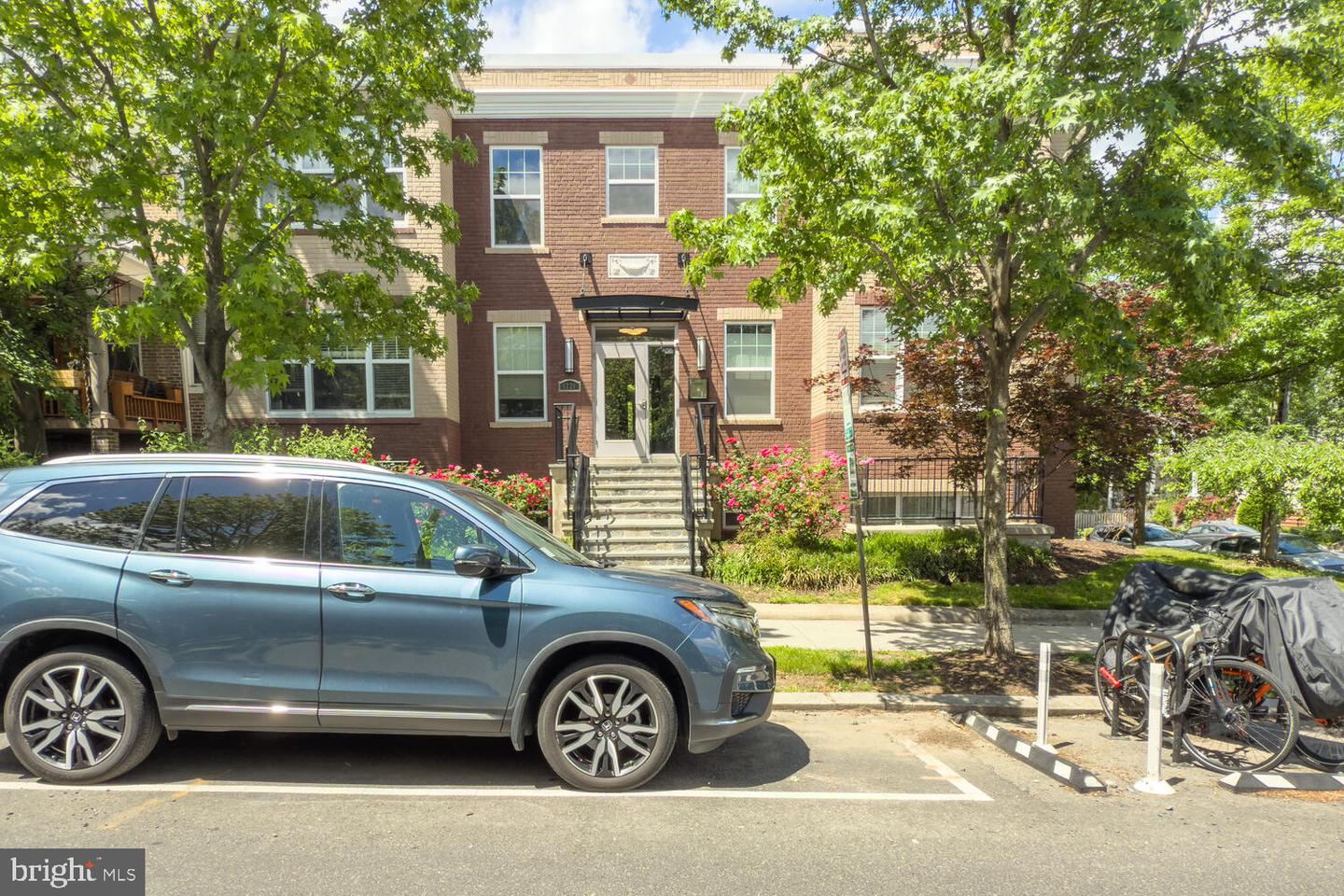 4226 7TH ST NW #101, WASHINGTON, District Of Columbia 20011, 2 Bedrooms Bedrooms, ,1 BathroomBathrooms,Residential,For sale,4226 7TH ST NW #101,DCDC2199762 MLS # DCDC2199762