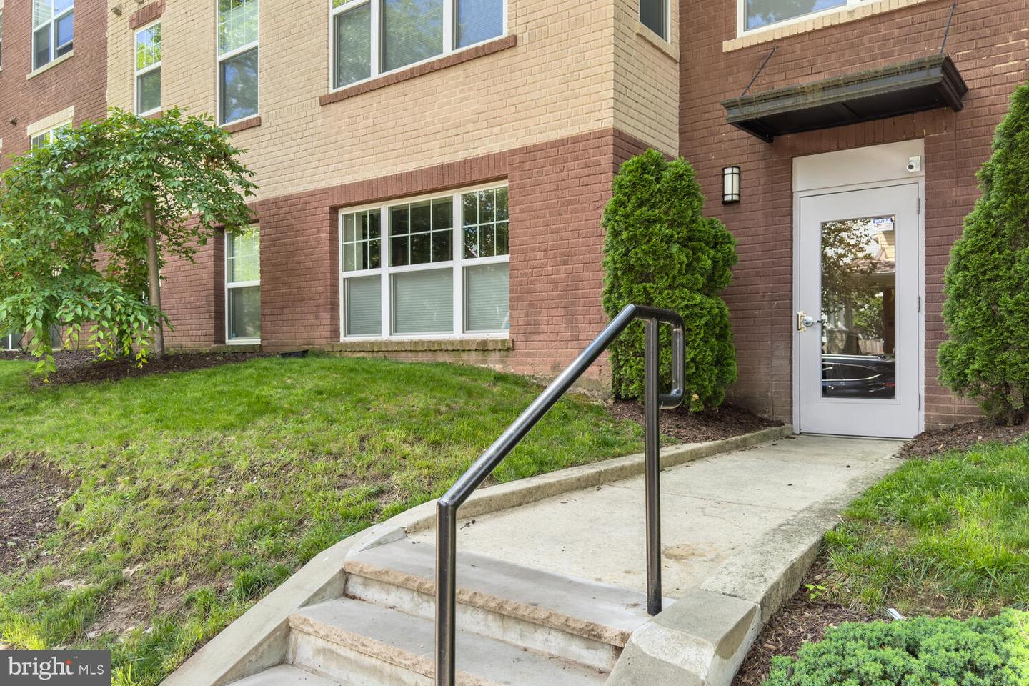 4226 7TH ST NW #101, WASHINGTON, District Of Columbia 20011, 2 Bedrooms Bedrooms, ,1 BathroomBathrooms,Residential,For sale,4226 7TH ST NW #101,DCDC2199762 MLS # DCDC2199762