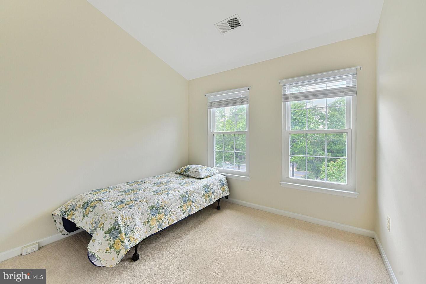 21707 FRAME SQ, BROADLANDS, Virginia 20148, 3 Bedrooms Bedrooms, ,2 BathroomsBathrooms,Residential,For sale,21707 FRAME SQ,VALO2095922 MLS # VALO2095922