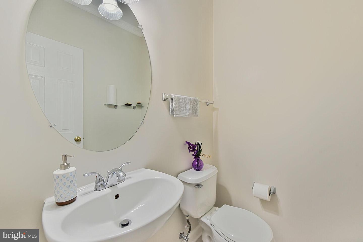 21707 FRAME SQ, BROADLANDS, Virginia 20148, 3 Bedrooms Bedrooms, ,2 BathroomsBathrooms,Residential,For sale,21707 FRAME SQ,VALO2095922 MLS # VALO2095922