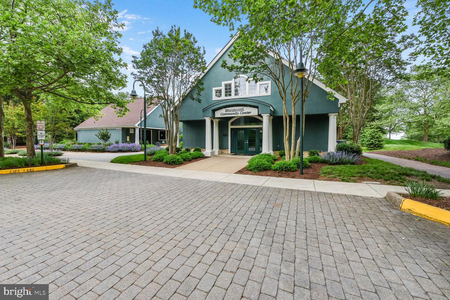 21707 FRAME SQ, BROADLANDS, Virginia 20148, 3 Bedrooms Bedrooms, ,2 BathroomsBathrooms,Residential,For sale,21707 FRAME SQ,VALO2095922 MLS # VALO2095922