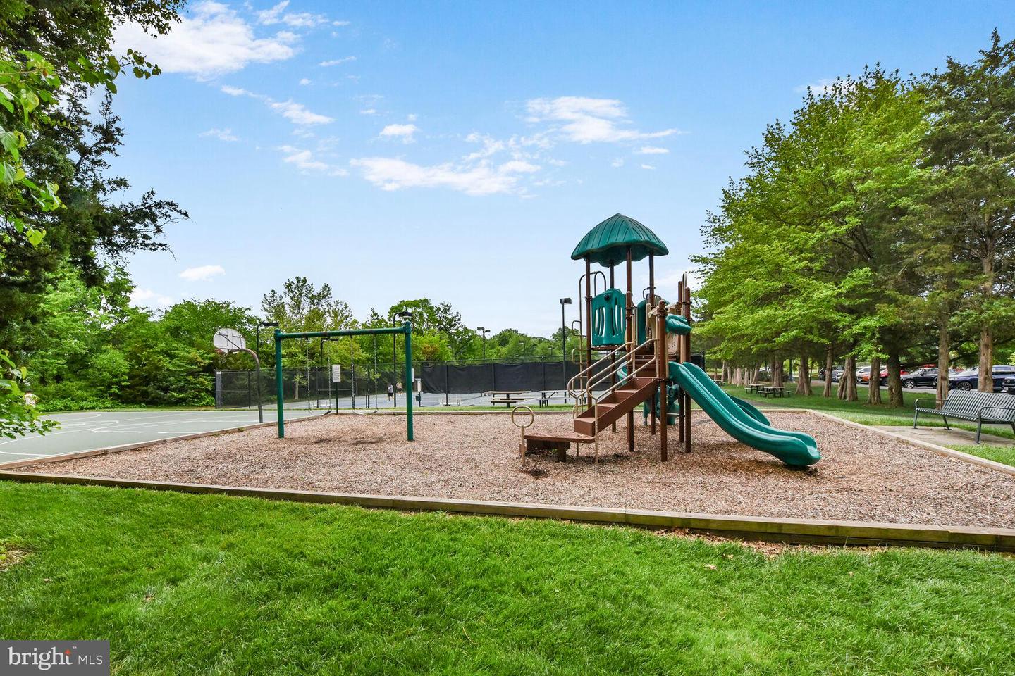 21707 FRAME SQ, BROADLANDS, Virginia 20148, 3 Bedrooms Bedrooms, ,2 BathroomsBathrooms,Residential,For sale,21707 FRAME SQ,VALO2095922 MLS # VALO2095922