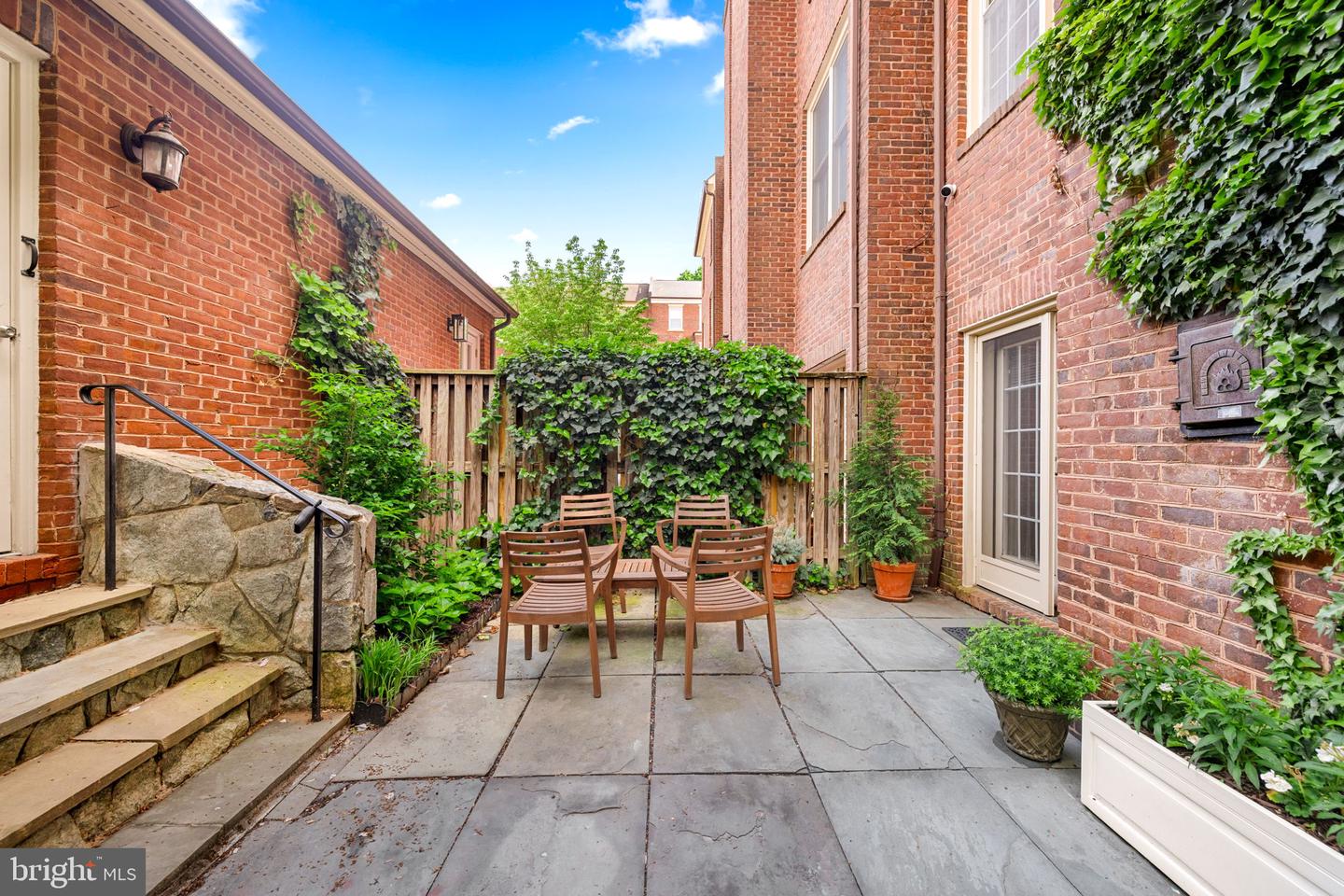 3647 WINFIELD LN NW, WASHINGTON, District Of Columbia 20007, 4 Bedrooms Bedrooms, ,4 BathroomsBathrooms,Residential,For sale,3647 WINFIELD LN NW,DCDC2199698 MLS # DCDC2199698
