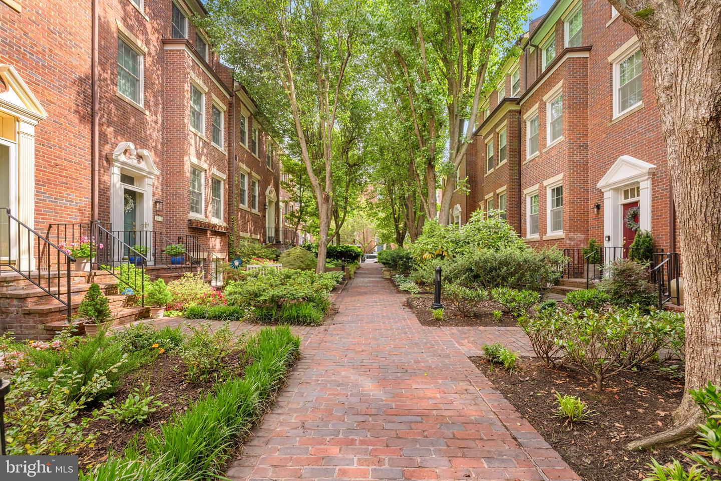 3647 WINFIELD LN NW, WASHINGTON, District Of Columbia 20007, 4 Bedrooms Bedrooms, ,4 BathroomsBathrooms,Residential,For sale,3647 WINFIELD LN NW,DCDC2199698 MLS # DCDC2199698