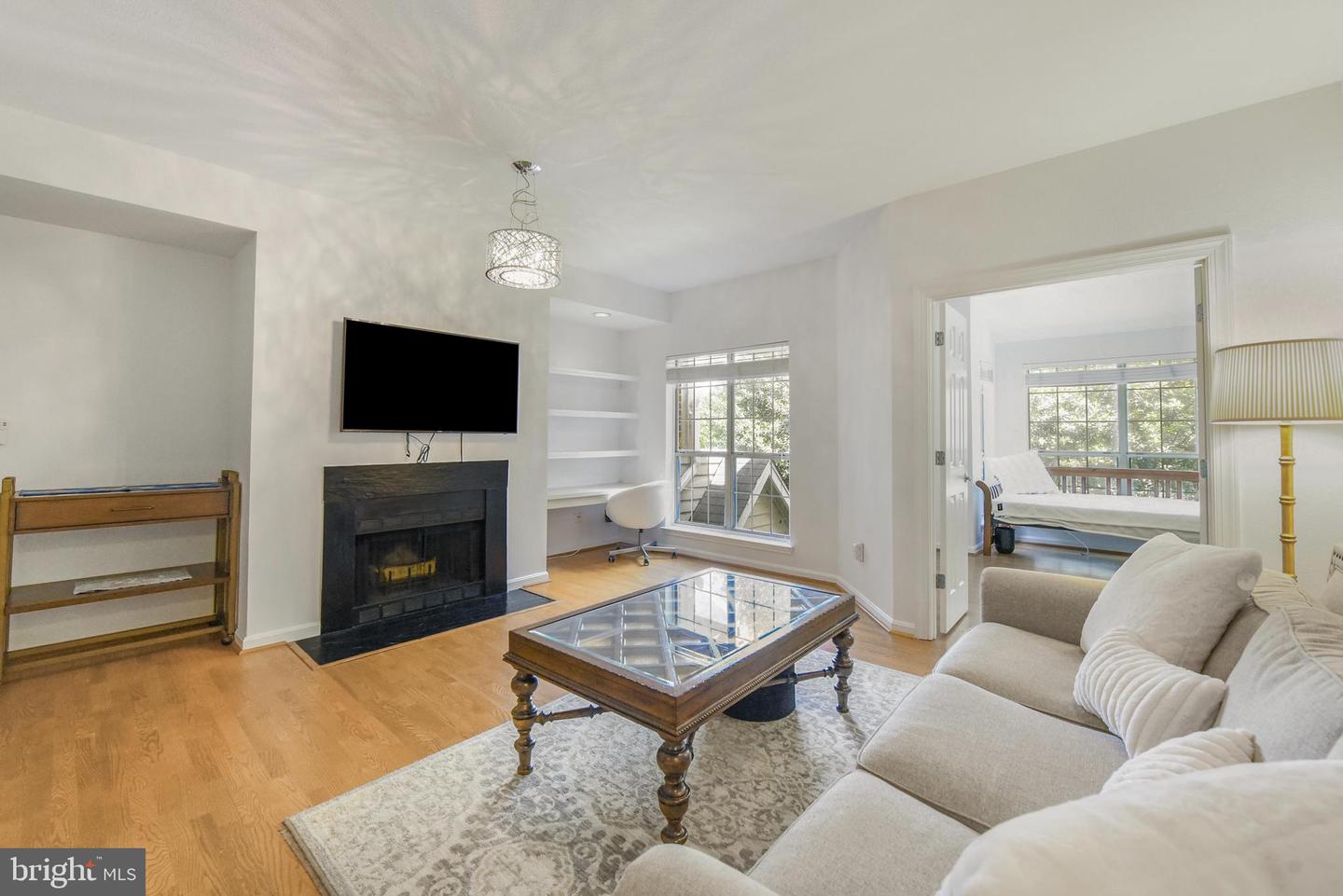 3909 PENDERVIEW DR #1923, FAIRFAX, Virginia 22033, 2 Bedrooms Bedrooms, ,1 BathroomBathrooms,Residential,For sale,3909 PENDERVIEW DR #1923,VAFX2239454 MLS # VAFX2239454
