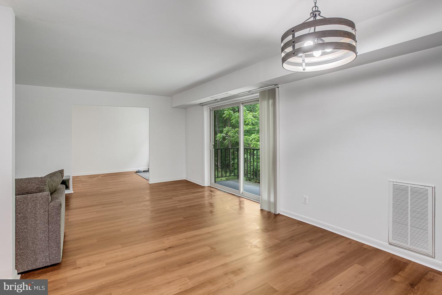 12656 DARA DR #103, WOODBRIDGE, Virginia 22192, 2 Bedrooms Bedrooms, ,1 BathroomBathrooms,Residential,For sale,12656 DARA DR #103,VAPW2094264 MLS # VAPW2094264