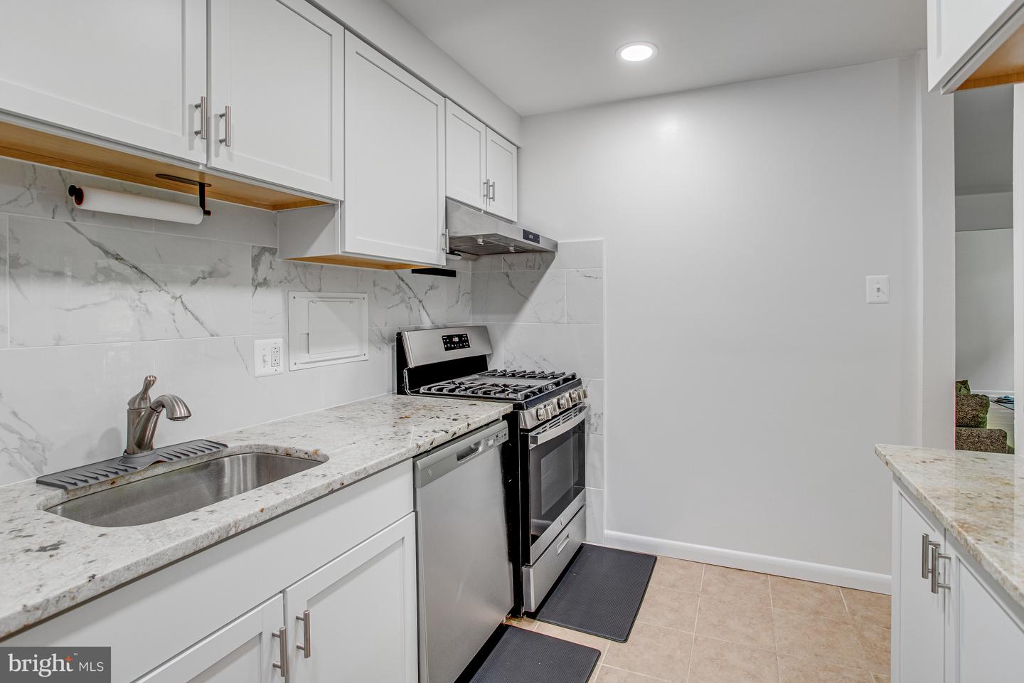 12656 DARA DR #103, WOODBRIDGE, Virginia 22192, 2 Bedrooms Bedrooms, ,1 BathroomBathrooms,Residential,For sale,12656 DARA DR #103,VAPW2094264 MLS # VAPW2094264