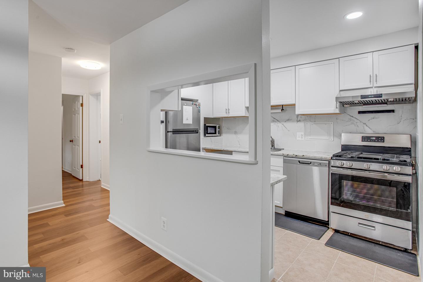 12656 DARA DR #103, WOODBRIDGE, Virginia 22192, 2 Bedrooms Bedrooms, ,1 BathroomBathrooms,Residential,For sale,12656 DARA DR #103,VAPW2094264 MLS # VAPW2094264