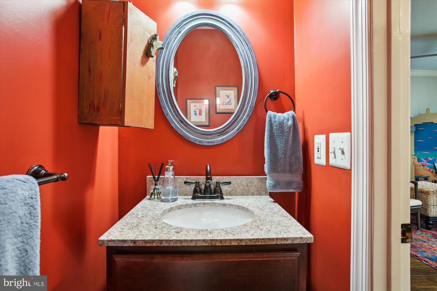 206 CENTER LN, OCCOQUAN, Virginia 22125, 3 Bedrooms Bedrooms, ,2 BathroomsBathrooms,Residential,For sale,206 CENTER LN,VAPW2094270 MLS # VAPW2094270