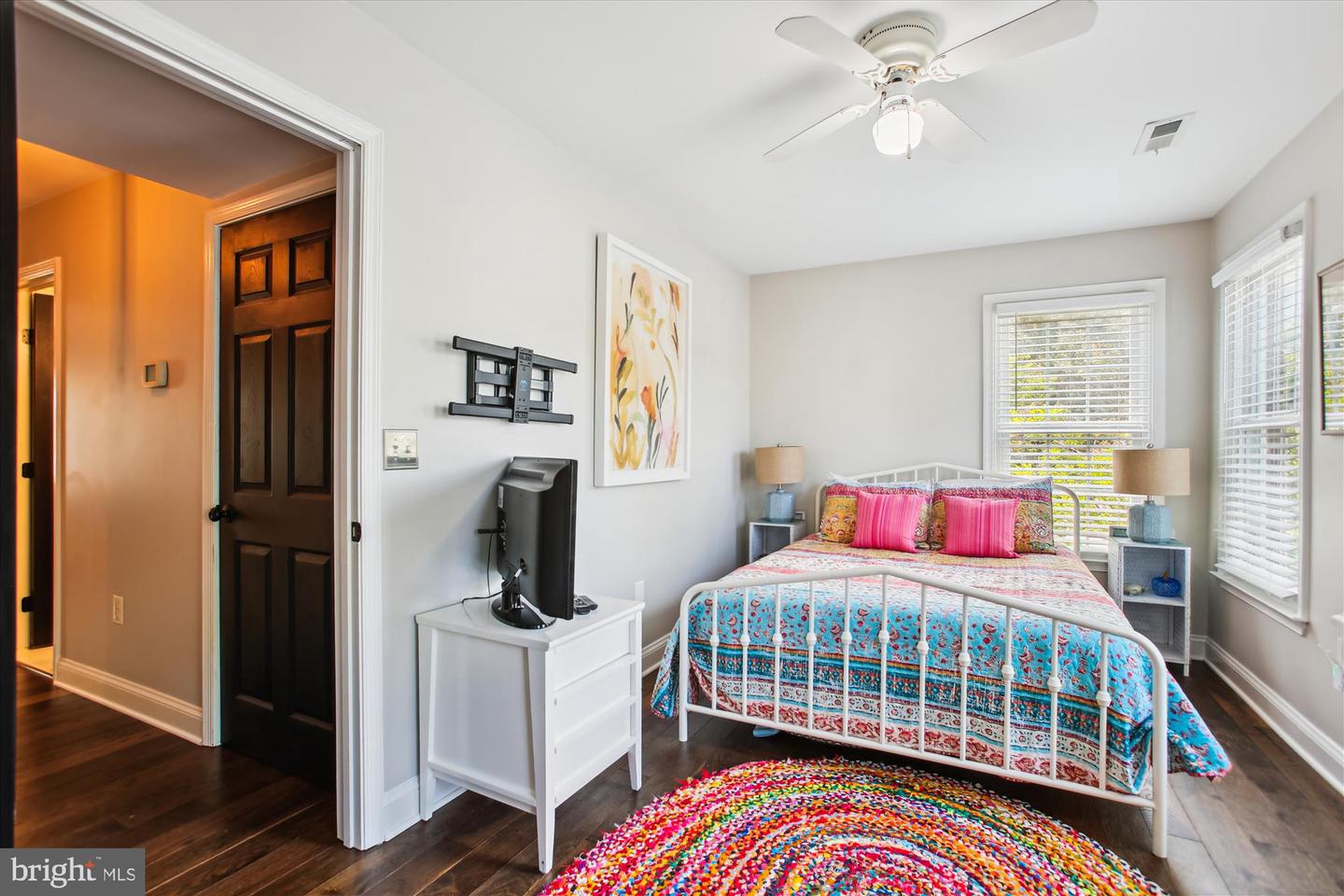 206 CENTER LN, OCCOQUAN, Virginia 22125, 3 Bedrooms Bedrooms, ,2 BathroomsBathrooms,Residential,For sale,206 CENTER LN,VAPW2094270 MLS # VAPW2094270