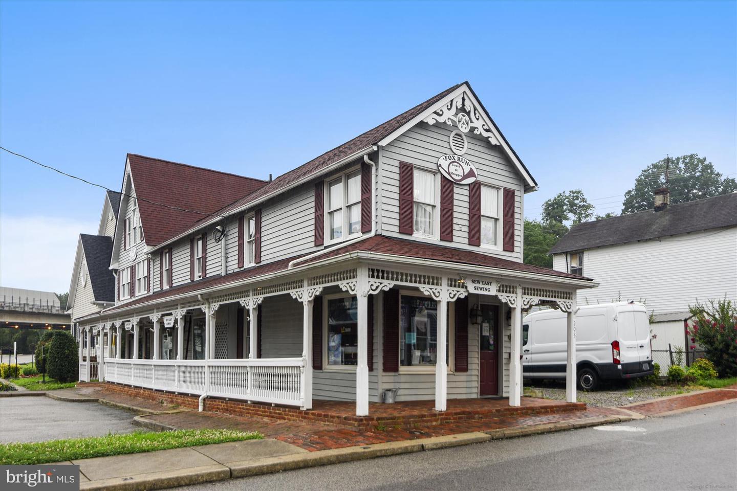 206 CENTER LN, OCCOQUAN, Virginia 22125, 3 Bedrooms Bedrooms, ,2 BathroomsBathrooms,Residential,For sale,206 CENTER LN,VAPW2094270 MLS # VAPW2094270