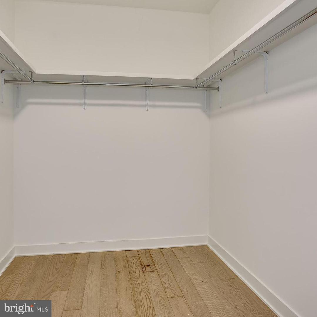 1650 SILVER HILL DR #1303, MCLEAN, Virginia 22102, 2 Bedrooms Bedrooms, ,1 BathroomBathrooms,Residential,For sale,1650 SILVER HILL DR #1303,VAFX2239518 MLS # VAFX2239518