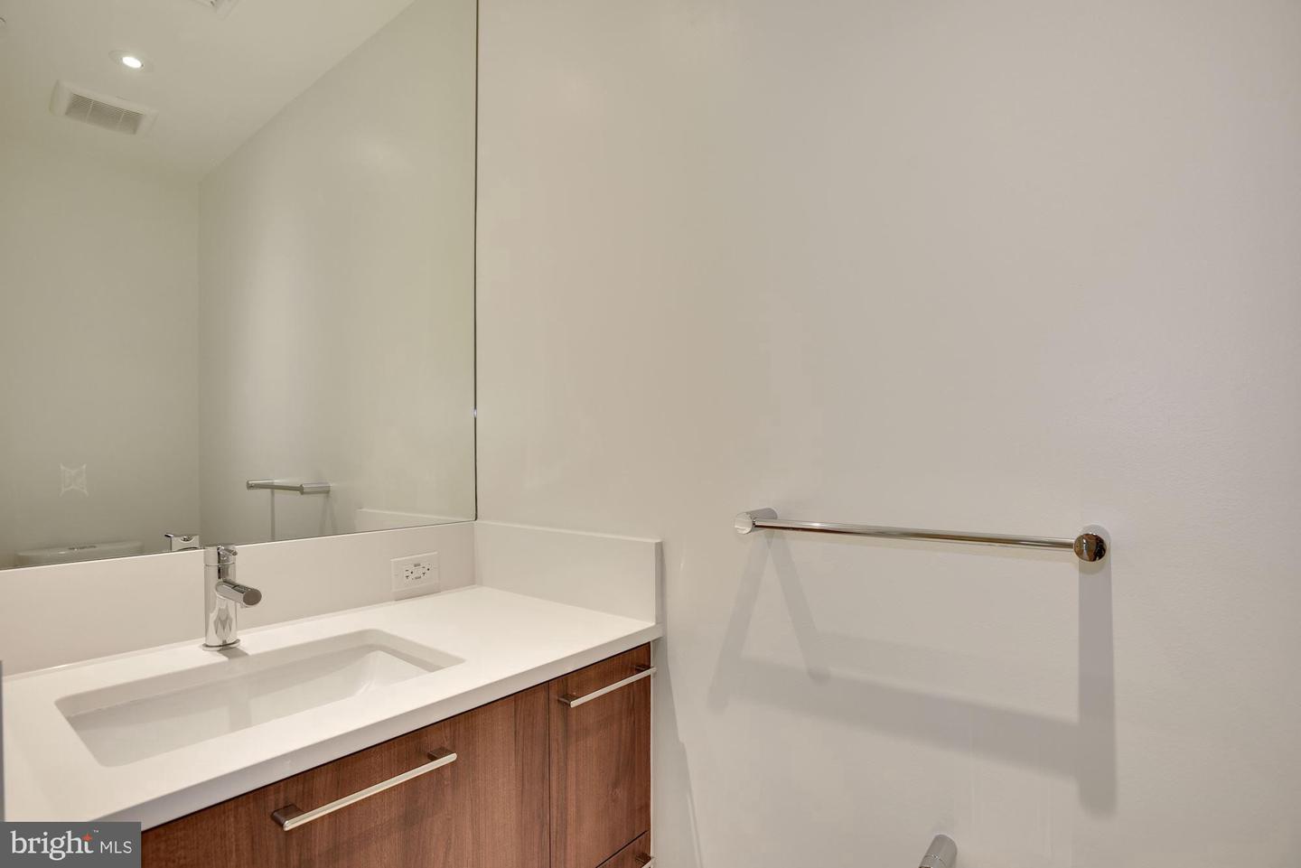 1650 SILVER HILL DR #1303, MCLEAN, Virginia 22102, 2 Bedrooms Bedrooms, ,1 BathroomBathrooms,Residential,For sale,1650 SILVER HILL DR #1303,VAFX2239518 MLS # VAFX2239518