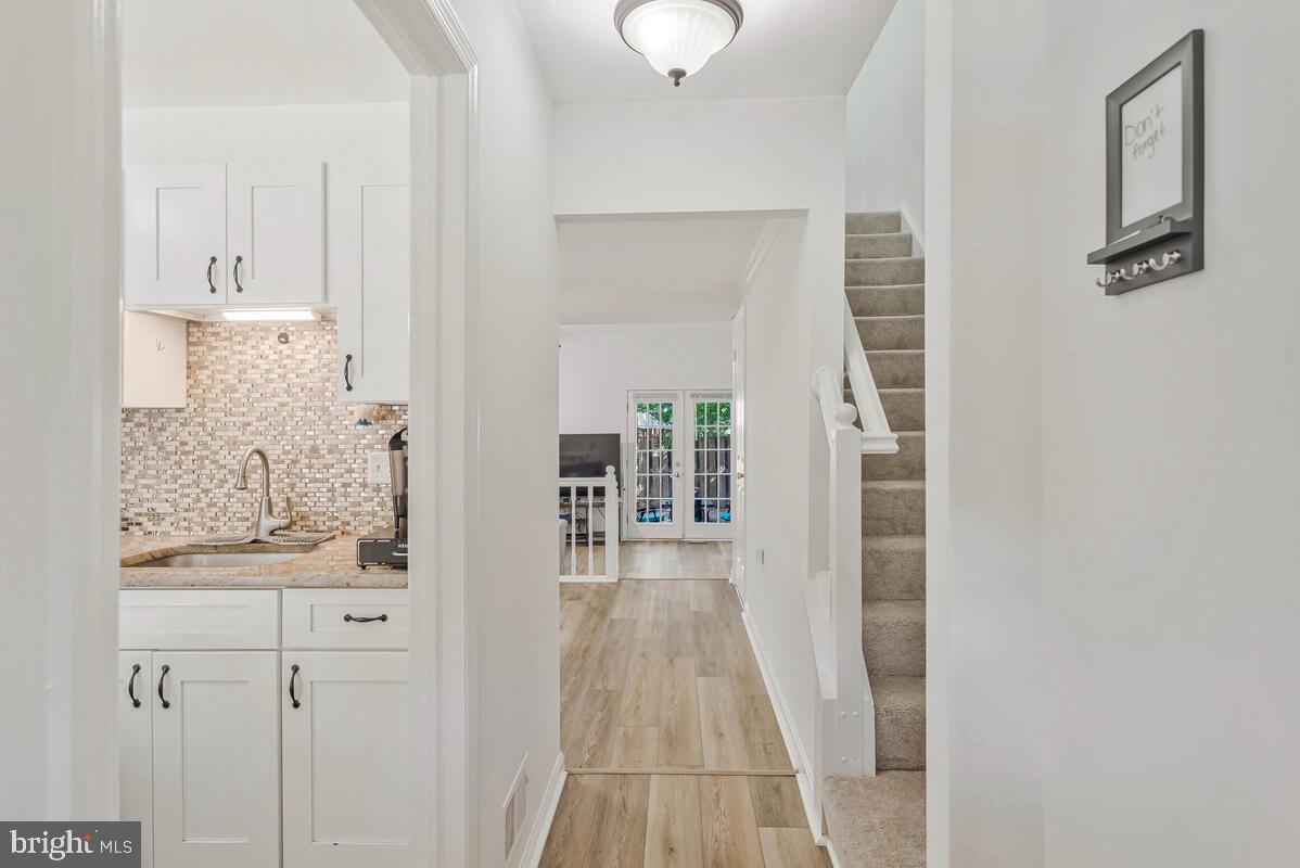 3022 DUNLEIGH CT, WOODBRIDGE, Virginia 22192, 3 Bedrooms Bedrooms, ,2 BathroomsBathrooms,Residential,For sale,3022 DUNLEIGH CT,VAPW2094306 MLS # VAPW2094306
