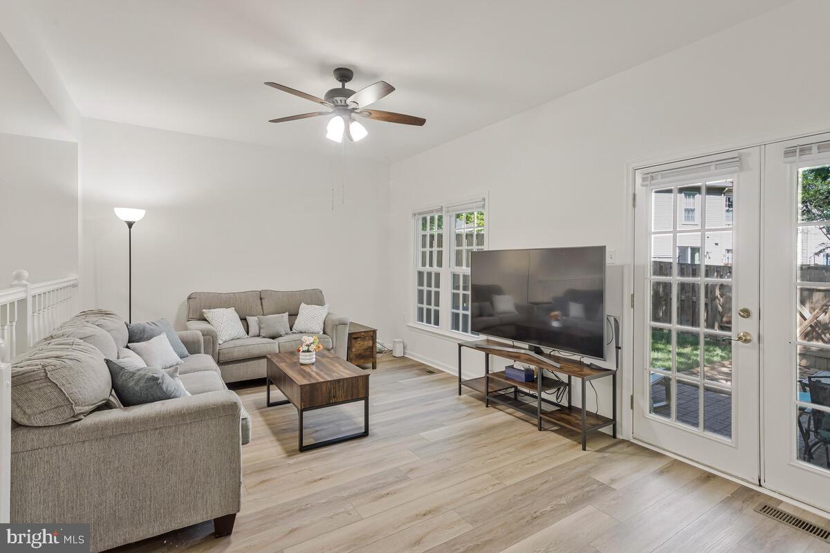 3022 DUNLEIGH CT, WOODBRIDGE, Virginia 22192, 3 Bedrooms Bedrooms, ,2 BathroomsBathrooms,Residential,For sale,3022 DUNLEIGH CT,VAPW2094306 MLS # VAPW2094306