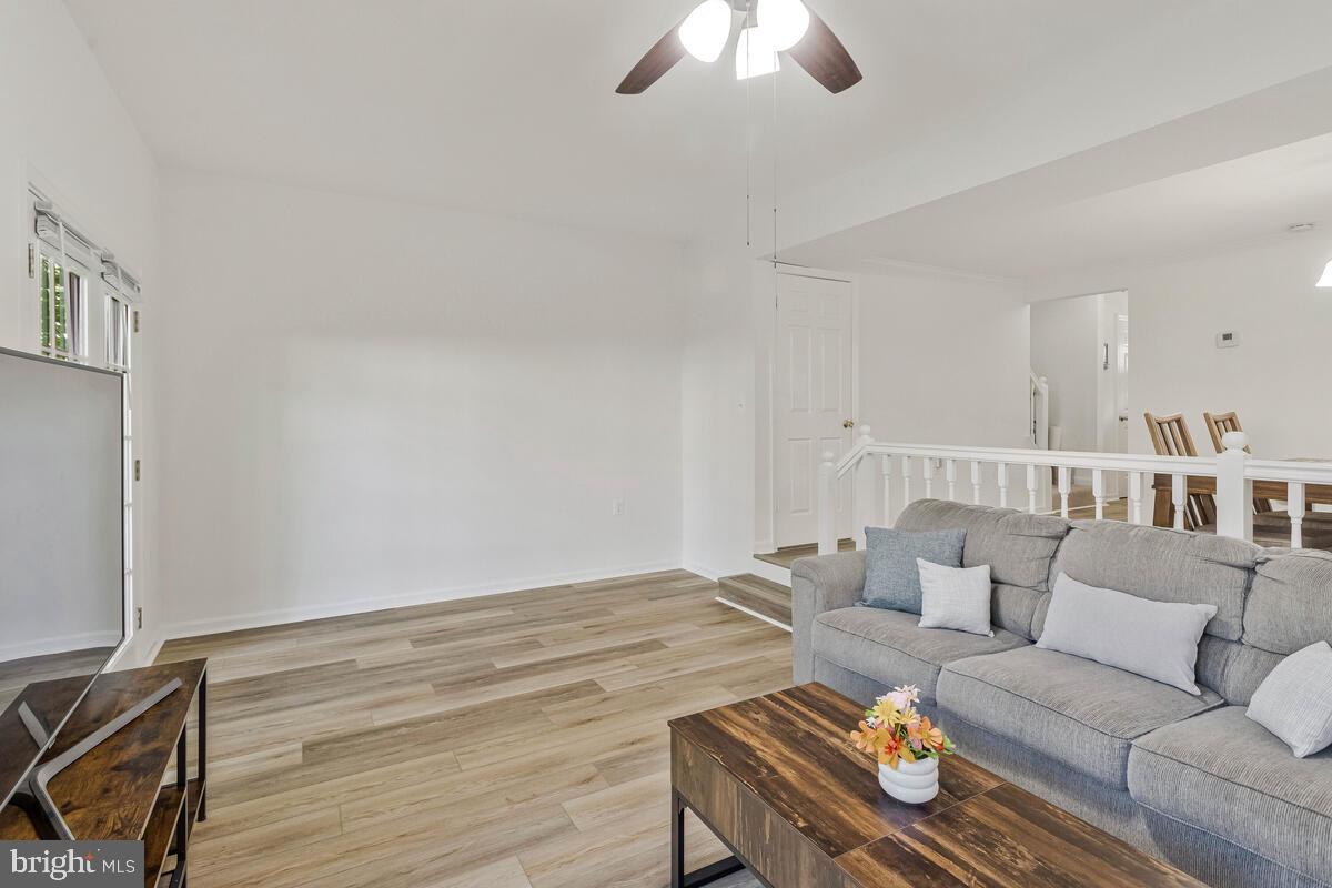 3022 DUNLEIGH CT, WOODBRIDGE, Virginia 22192, 3 Bedrooms Bedrooms, ,2 BathroomsBathrooms,Residential,For sale,3022 DUNLEIGH CT,VAPW2094306 MLS # VAPW2094306