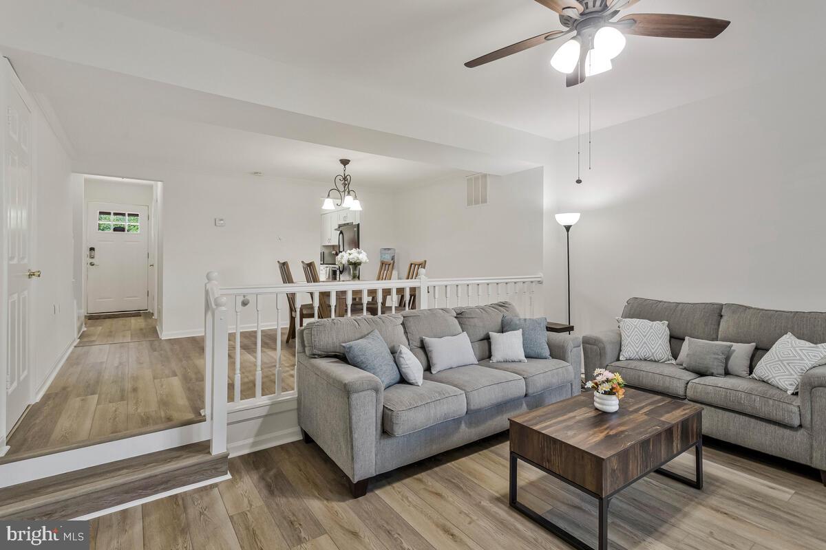 3022 DUNLEIGH CT, WOODBRIDGE, Virginia 22192, 3 Bedrooms Bedrooms, ,2 BathroomsBathrooms,Residential,For sale,3022 DUNLEIGH CT,VAPW2094306 MLS # VAPW2094306