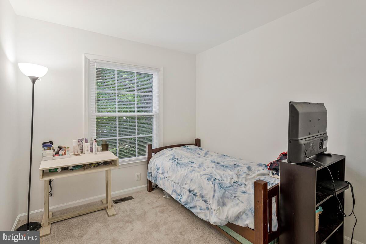3022 DUNLEIGH CT, WOODBRIDGE, Virginia 22192, 3 Bedrooms Bedrooms, ,2 BathroomsBathrooms,Residential,For sale,3022 DUNLEIGH CT,VAPW2094306 MLS # VAPW2094306