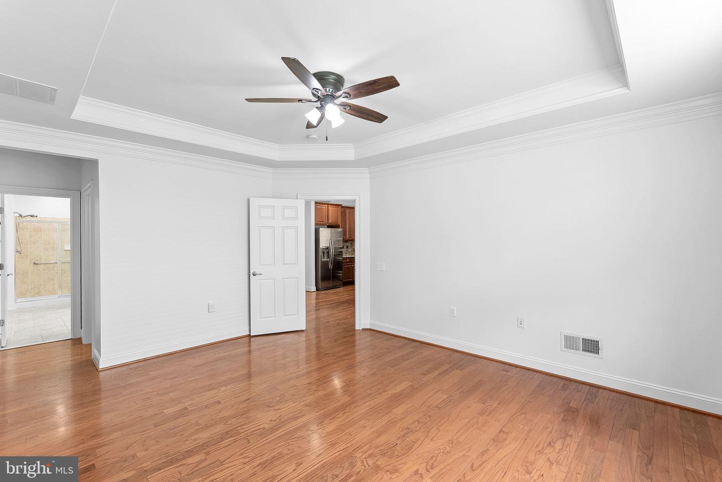 20458 VALLEY FALLS SQ, ASHBURN, Virginia 20147, 2 Bedrooms Bedrooms, ,2 BathroomsBathrooms,Residential,For sale,20458 VALLEY FALLS SQ,VALO2095982 MLS # VALO2095982
