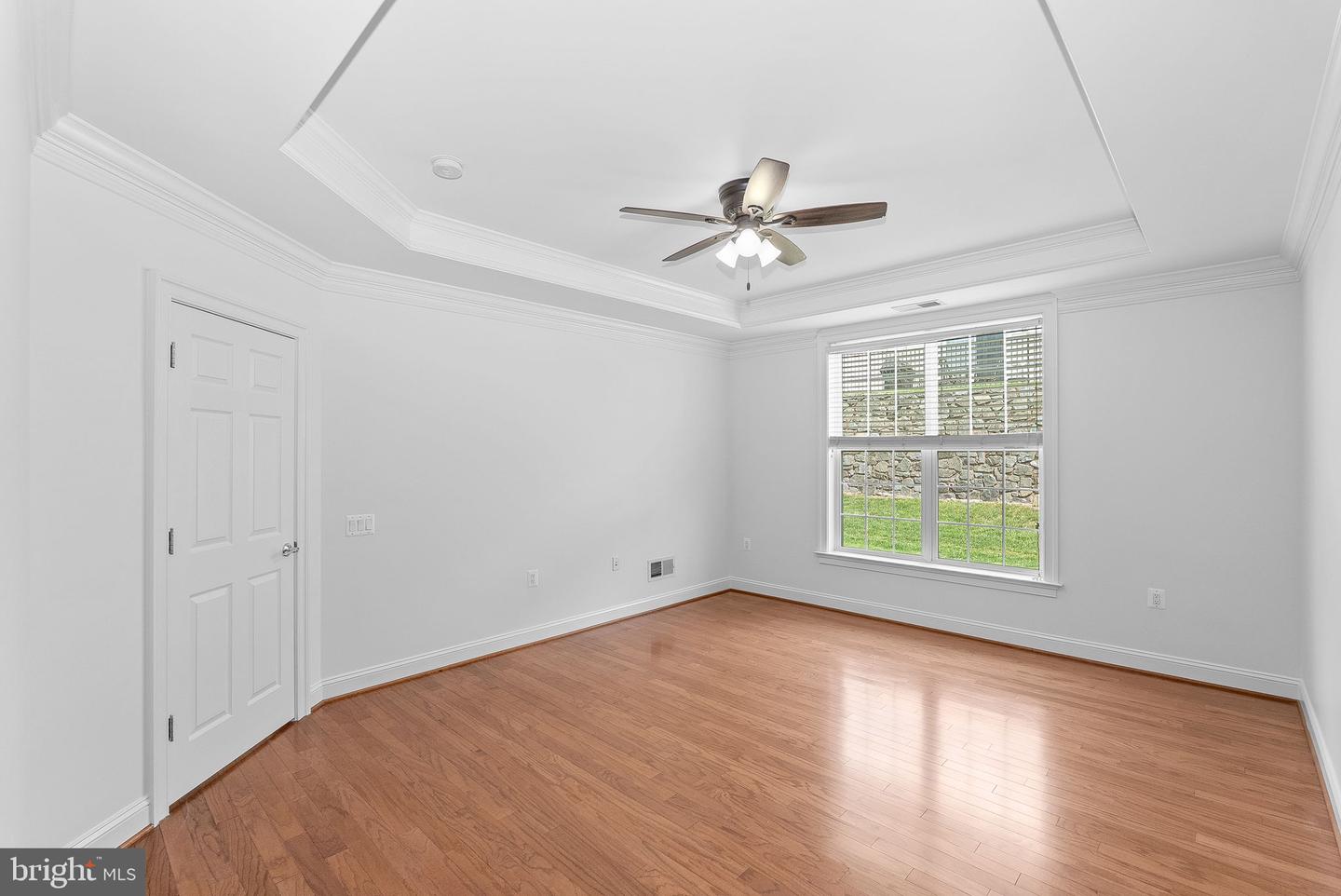 20458 VALLEY FALLS SQ, ASHBURN, Virginia 20147, 2 Bedrooms Bedrooms, ,2 BathroomsBathrooms,Residential,For sale,20458 VALLEY FALLS SQ,VALO2095982 MLS # VALO2095982