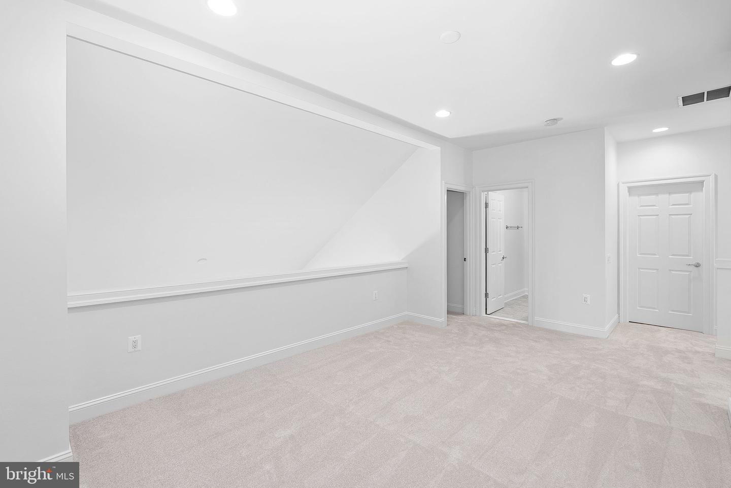 20458 VALLEY FALLS SQ, ASHBURN, Virginia 20147, 2 Bedrooms Bedrooms, ,2 BathroomsBathrooms,Residential,For sale,20458 VALLEY FALLS SQ,VALO2095982 MLS # VALO2095982