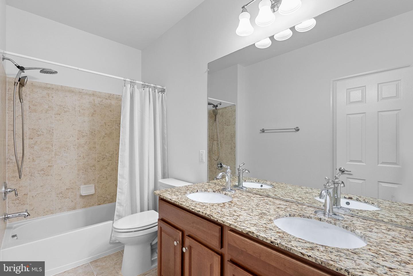 20458 VALLEY FALLS SQ, ASHBURN, Virginia 20147, 2 Bedrooms Bedrooms, ,2 BathroomsBathrooms,Residential,For sale,20458 VALLEY FALLS SQ,VALO2095982 MLS # VALO2095982