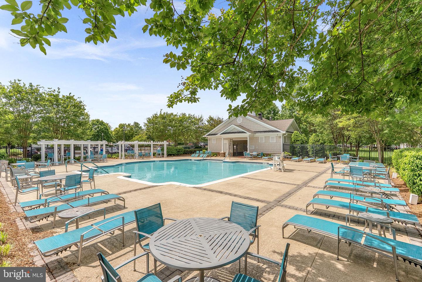 20458 VALLEY FALLS SQ, ASHBURN, Virginia 20147, 2 Bedrooms Bedrooms, ,2 BathroomsBathrooms,Residential,For sale,20458 VALLEY FALLS SQ,VALO2095982 MLS # VALO2095982