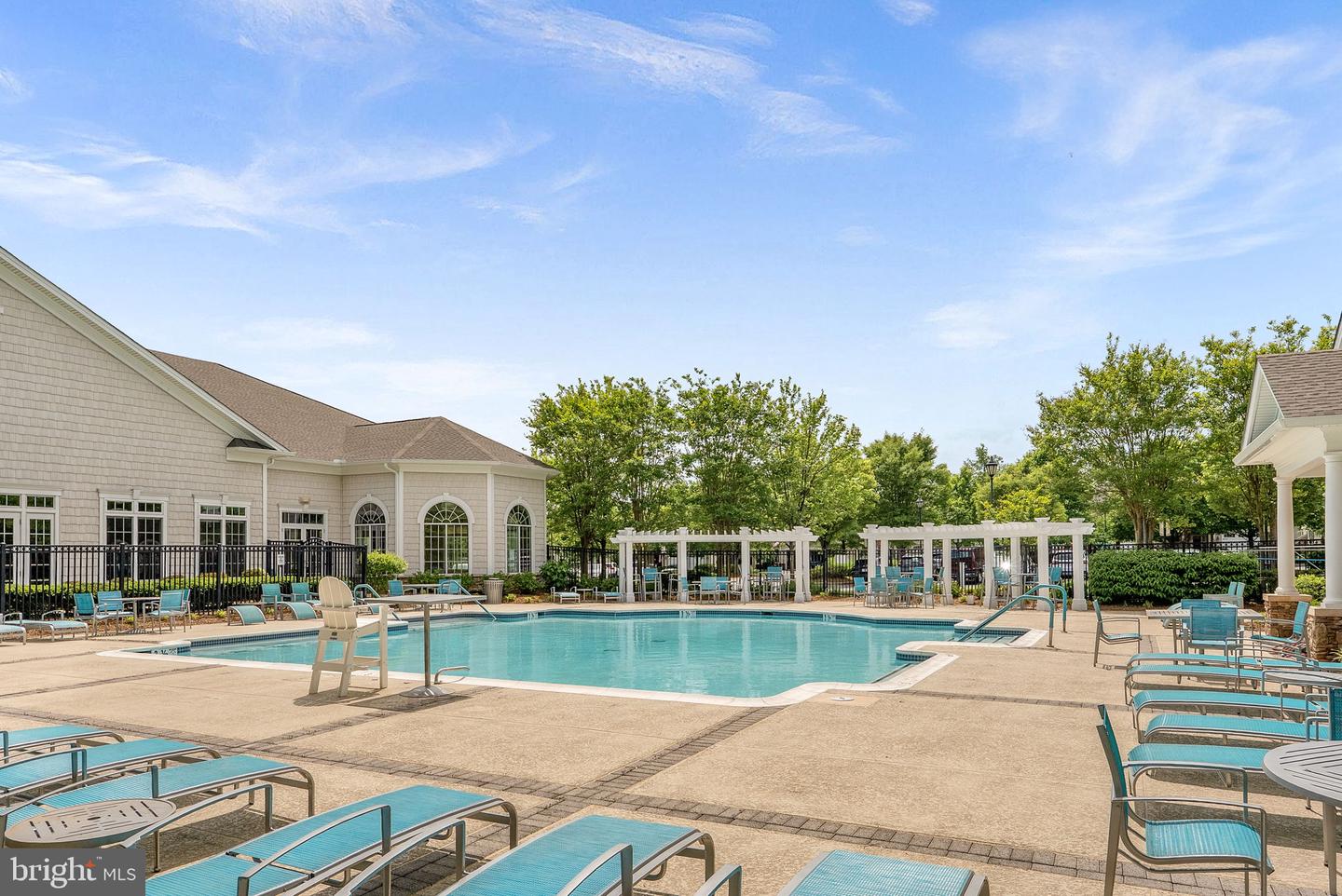 20458 VALLEY FALLS SQ, ASHBURN, Virginia 20147, 2 Bedrooms Bedrooms, ,2 BathroomsBathrooms,Residential,For sale,20458 VALLEY FALLS SQ,VALO2095982 MLS # VALO2095982