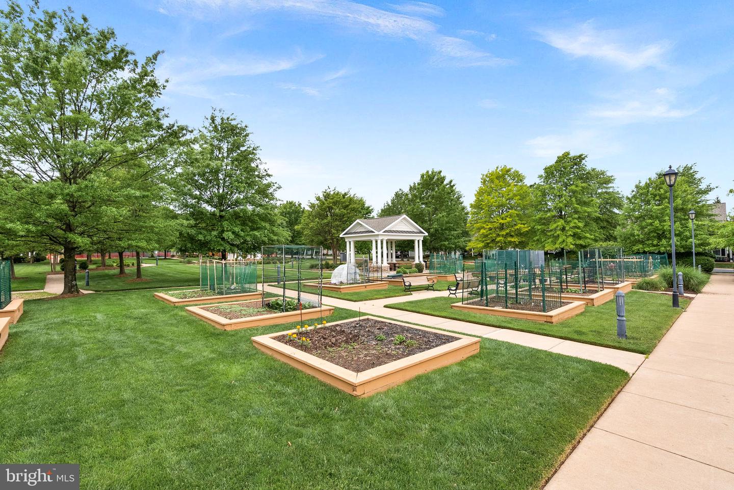 20458 VALLEY FALLS SQ, ASHBURN, Virginia 20147, 2 Bedrooms Bedrooms, ,2 BathroomsBathrooms,Residential,For sale,20458 VALLEY FALLS SQ,VALO2095982 MLS # VALO2095982