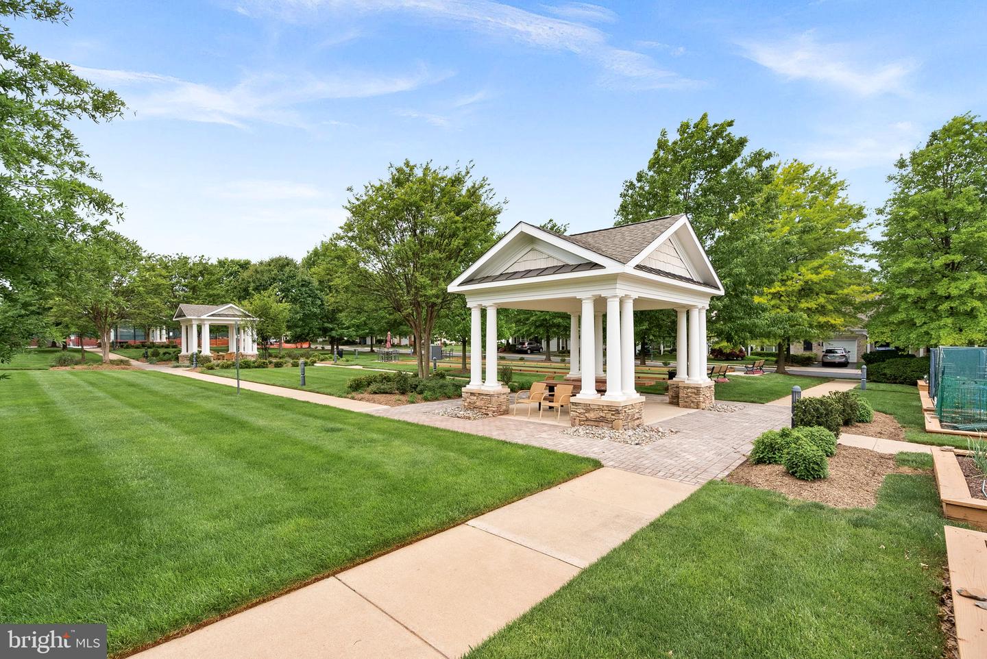 20458 VALLEY FALLS SQ, ASHBURN, Virginia 20147, 2 Bedrooms Bedrooms, ,2 BathroomsBathrooms,Residential,For sale,20458 VALLEY FALLS SQ,VALO2095982 MLS # VALO2095982